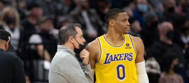 fifa club world cup-从薪金维度分析湖人未来 分期裁掉韦少是最优解?