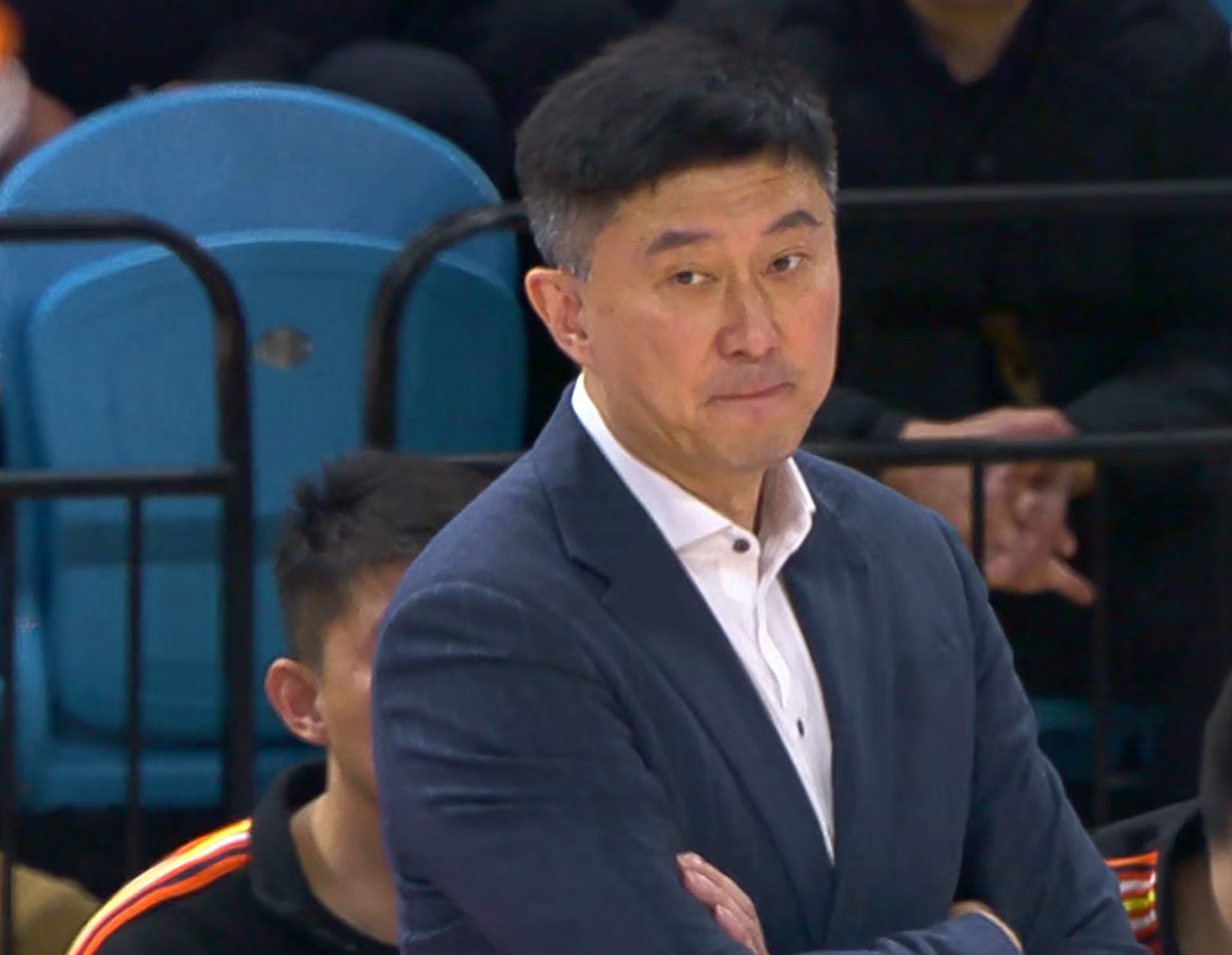 2025世界俱乐部杯-杜锋为何用不好2米26的徐昕？分析，有3个主要原因